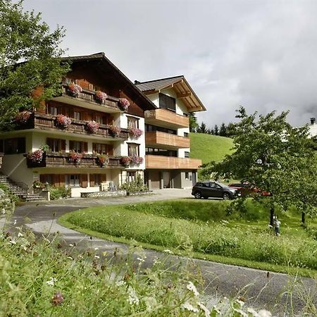 Berghof Gundalatsch Bed & Breakfast กาชูร์น ภายนอก รูปภาพ